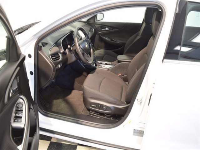 2016 Chevrolet Malibu LT 4dr Sedan W/1lt